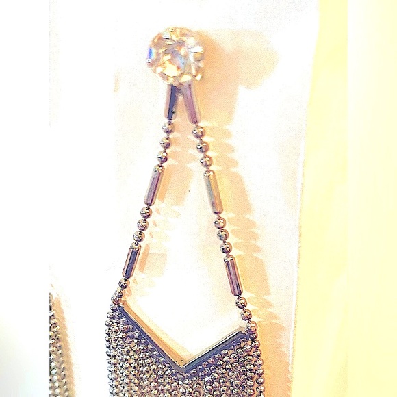 earrings - Picture 2 of 3